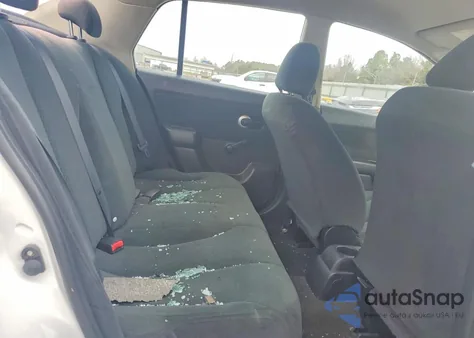 2011 Nissan Versa 1.8 S z USA, uszkodzony, nr VIN 3N1BC1AP6BL452643